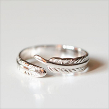 Load image into Gallery viewer, Angel Feather Thumb Ring for Friends, Mothers, Daughters and Sisters Gifts