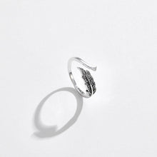 Load image into Gallery viewer, 925 Sterling Silver Leaf Encrusted Stem Ring