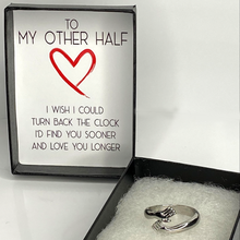 Load image into Gallery viewer, Embrace of Love: Hug-shaped Ring Perfect Valentine&#39;s Day Gift! Limited Edition